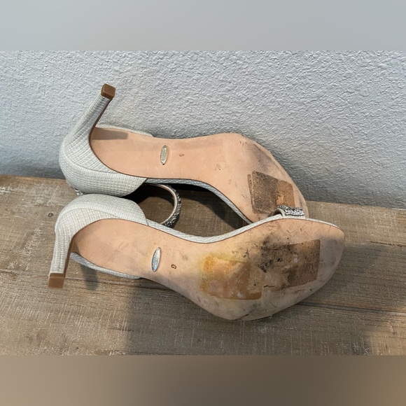 Badgley Mischka Campbell Silver Jeweled Sandal Ankle Strap High Heel Size 9 - Picture 6 of 9